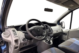 met. sininen Renault Trafic 2014 kuva 8.