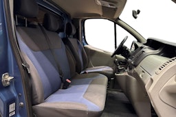 met. sininen Renault Trafic 2014 kuva 11.