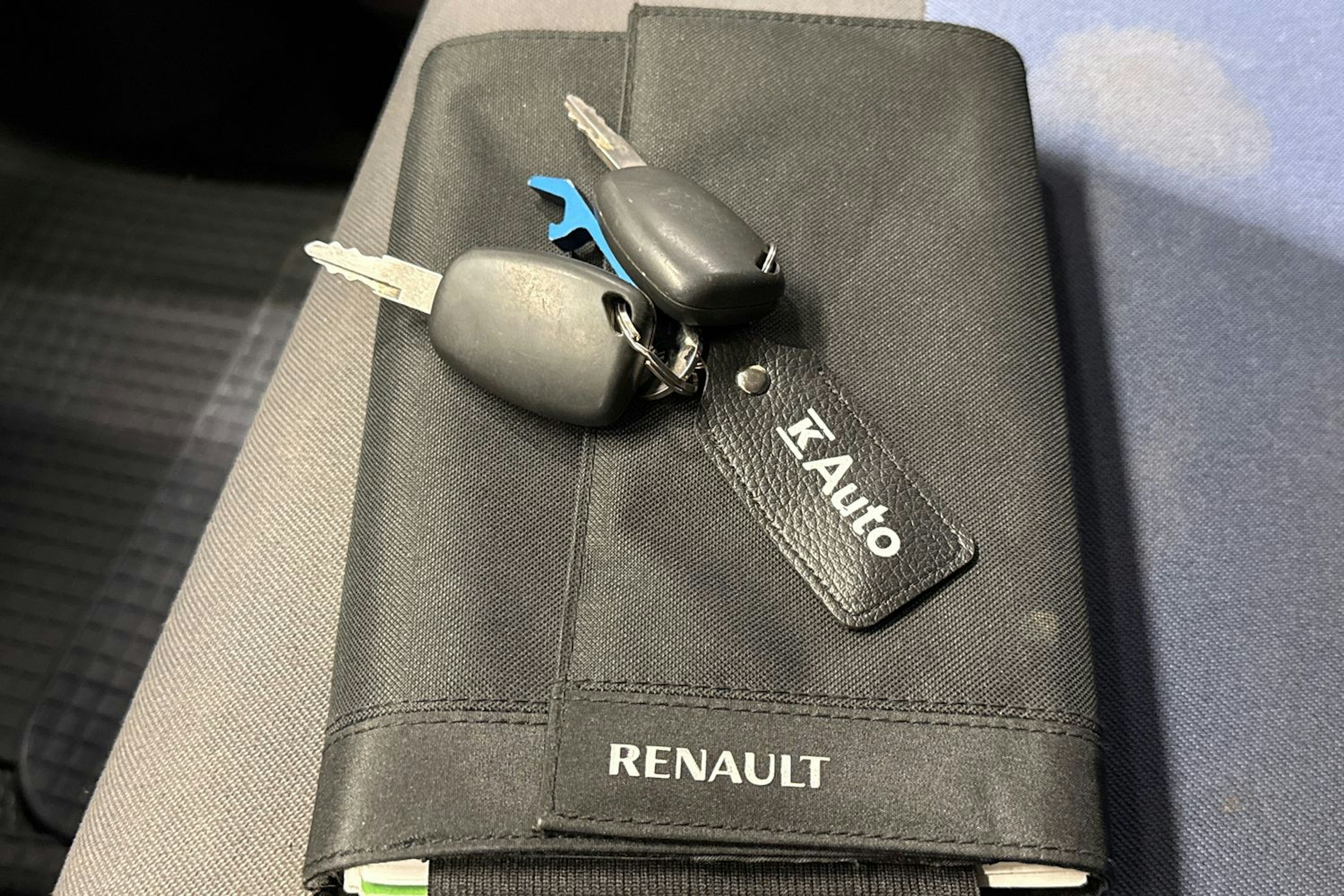 met. sininen Renault Trafic 2014 kuva 24.