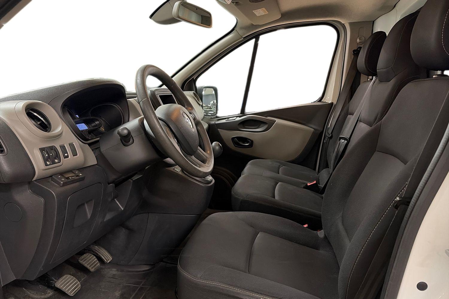 Renault Trafic 2015, kuva 3/3