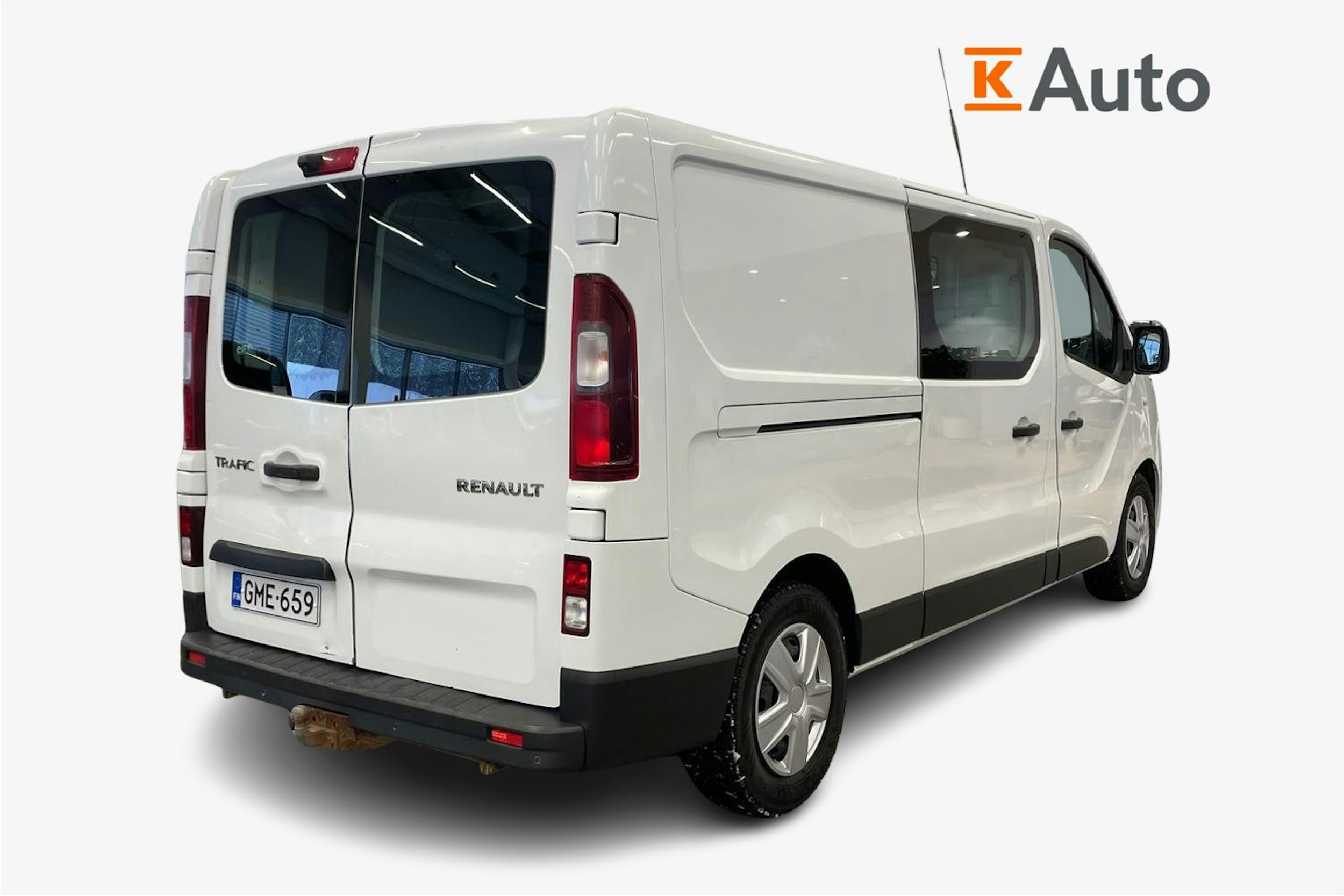 Valkoinen Renault Trafic 2016 kuva 3.