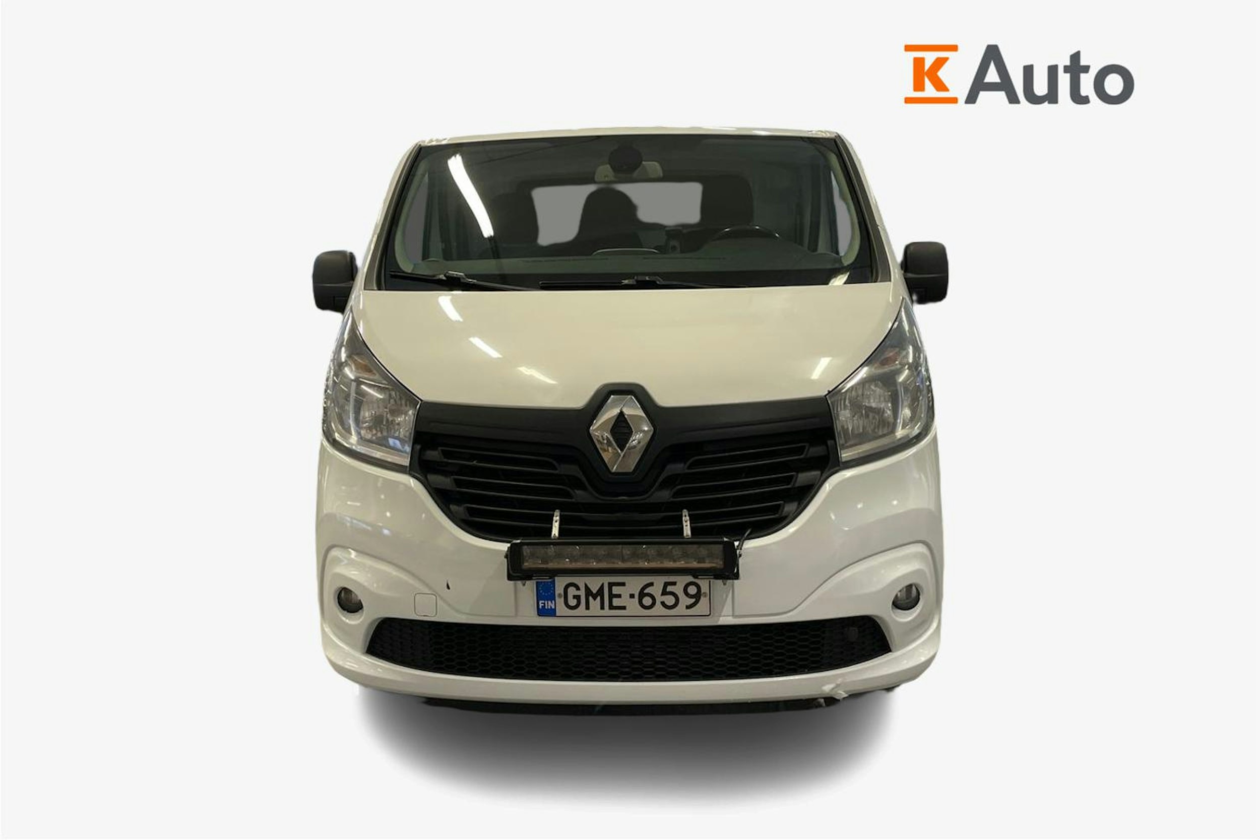 Valkoinen Renault Trafic 2016 kuva 5.