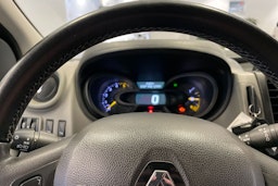 Valkoinen Renault Trafic 2016 kuva 16.