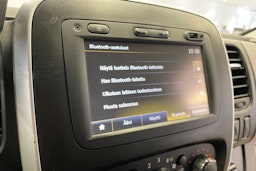 Valkoinen Renault Trafic 2016 kuva 19.