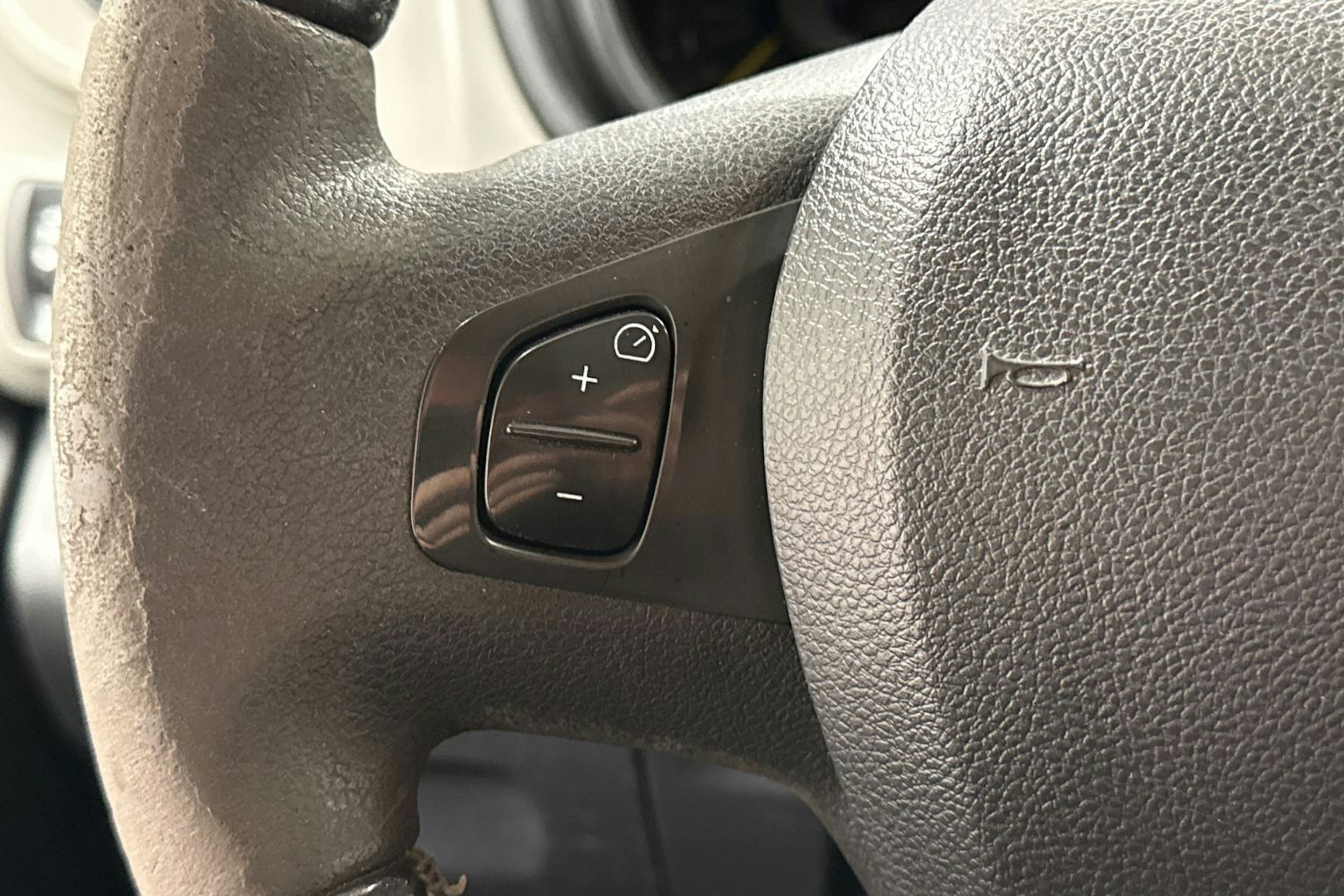 musta Renault Trafic 2016 kuva 19.