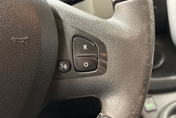 musta Renault Trafic 2016 kuva 20.