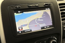 musta Renault Trafic 2016 kuva 22.