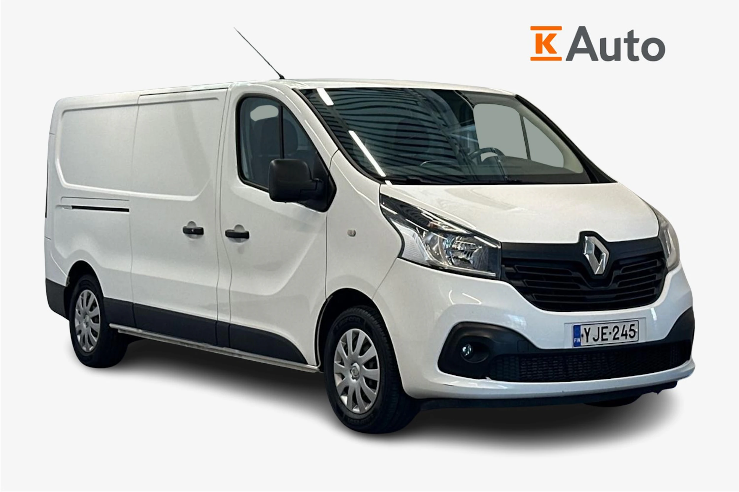 Valkoinen Renault Trafic 2016 kuva 1.