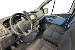 Valkoinen Renault Trafic 2016 kuva 8.