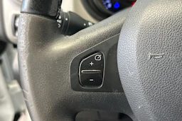 Valkoinen Renault Trafic 2016 kuva 19.