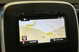Valkoinen Renault Trafic 2016 kuva 25.