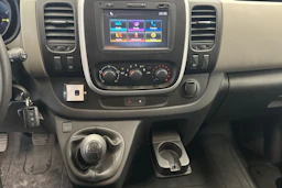 ruskea (beige) Renault Trafic 2016 kuva 13.