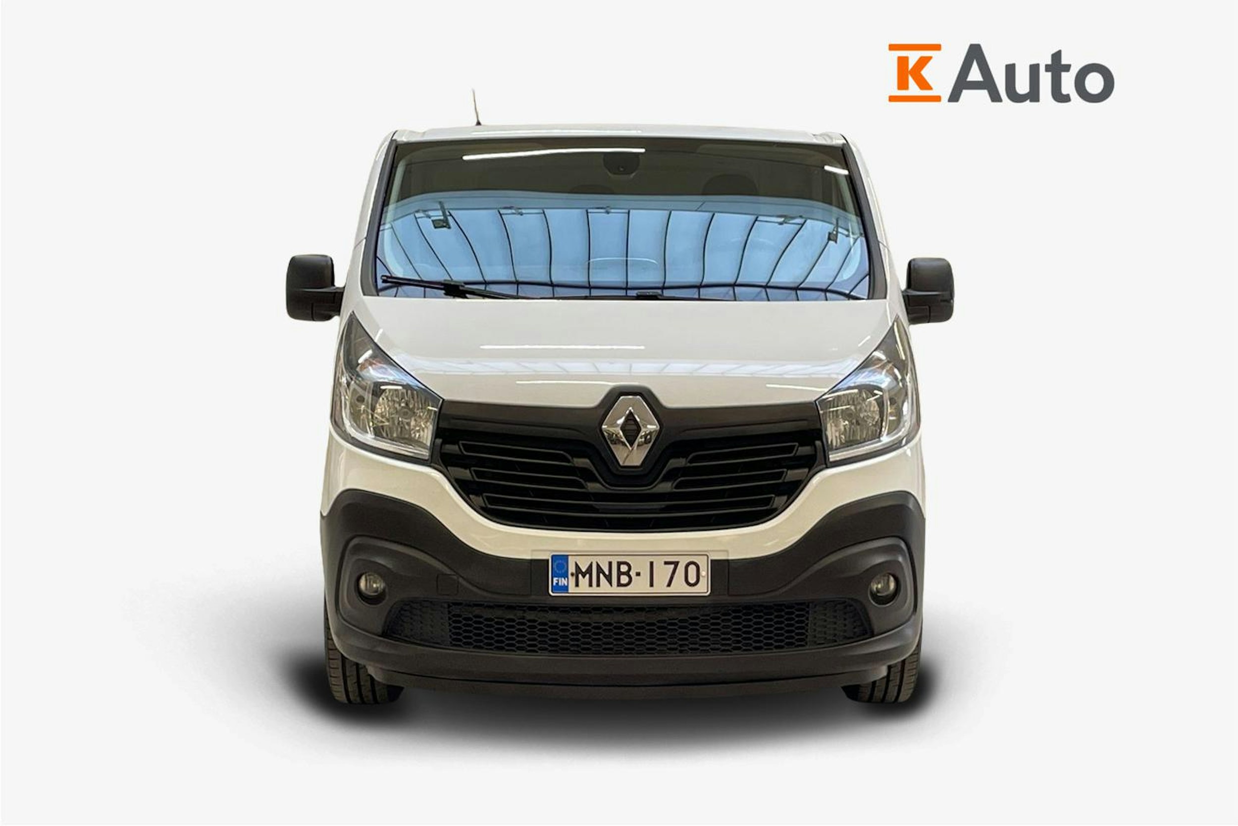 valkoinen Renault Trafic 2017 kuva 5.