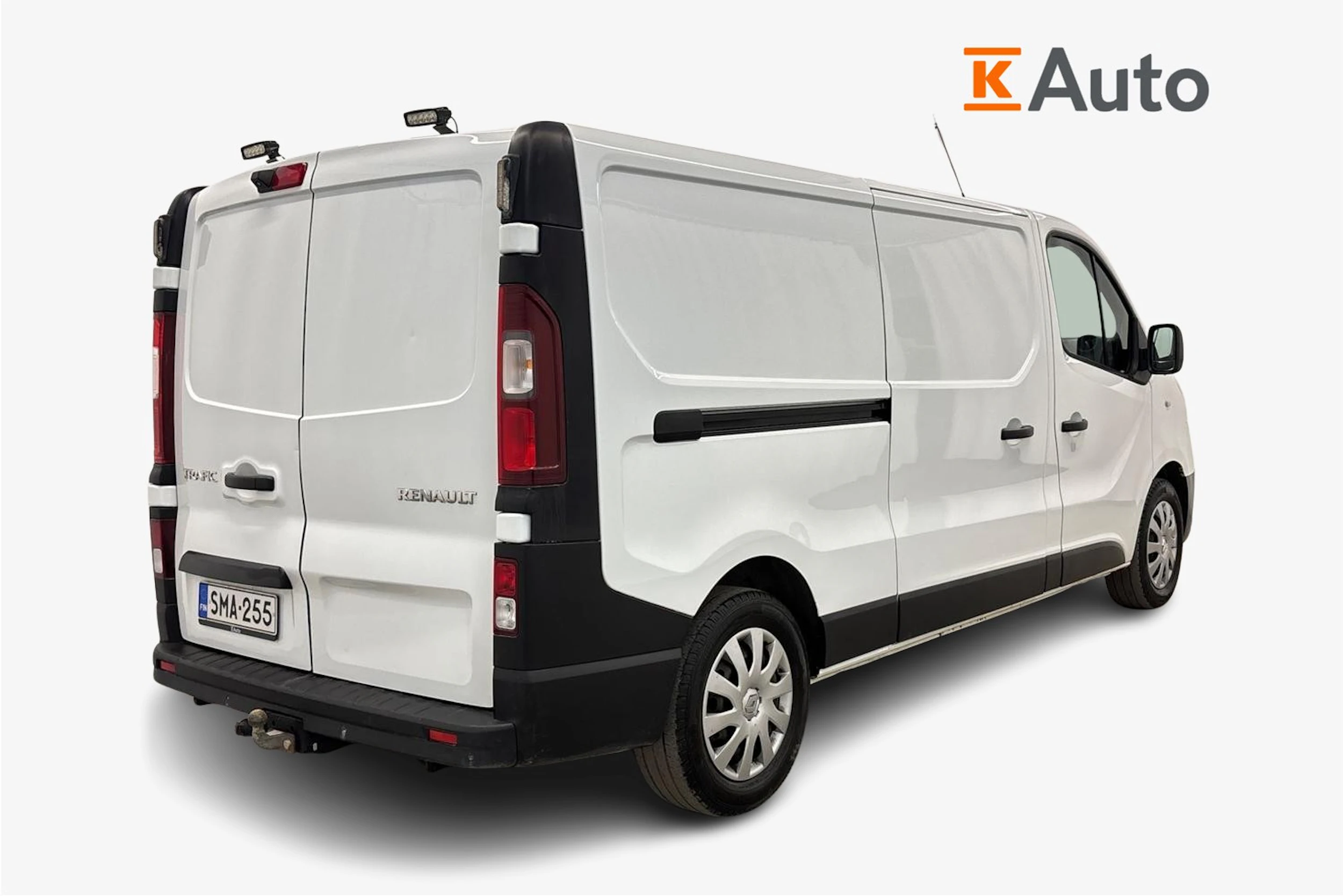Valkoinen Renault Trafic 2017 kuva 2.