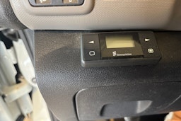 Valkoinen Renault Trafic 2018 kuva 19.