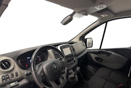 valkoinen Renault Trafic 2018 kuva 7.