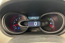 valkoinen Renault Trafic 2018 kuva 19.