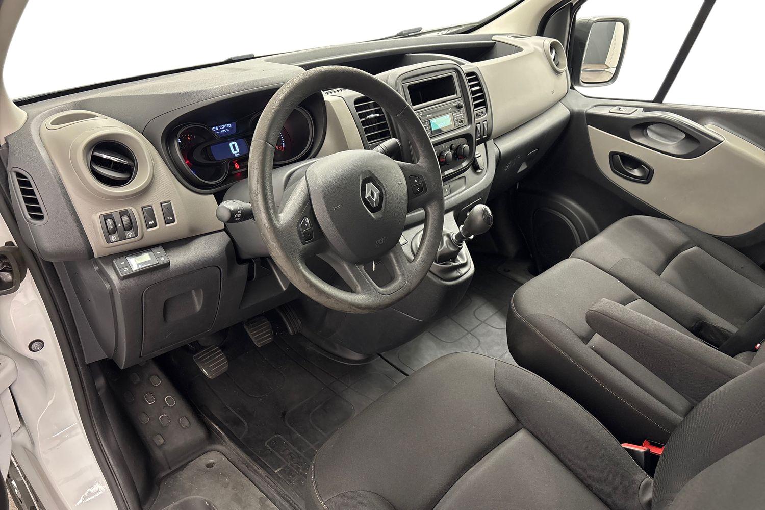 Renault Trafic dCi 125 TwinTurbo 6,0 m3 2018, photo 6/22