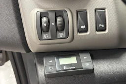 valkoinen Renault Trafic 2018 kuva 19.
