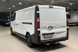 Valkoinen Renault Trafic 2018 kuva 18.