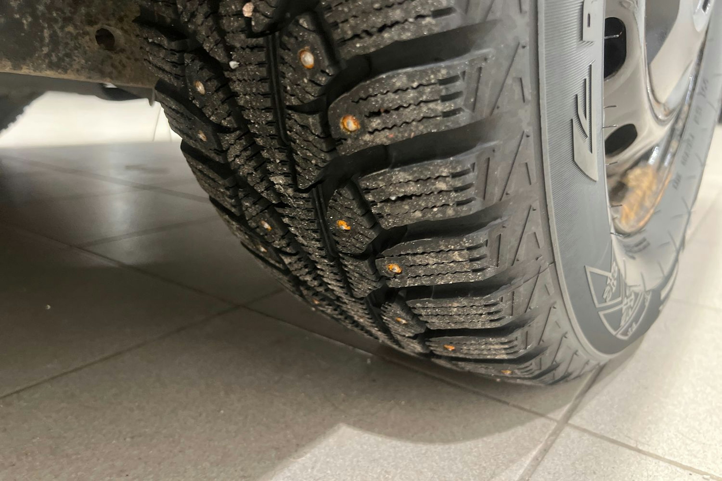 Valkoinen Renault Trafic 2018 kuva 20.