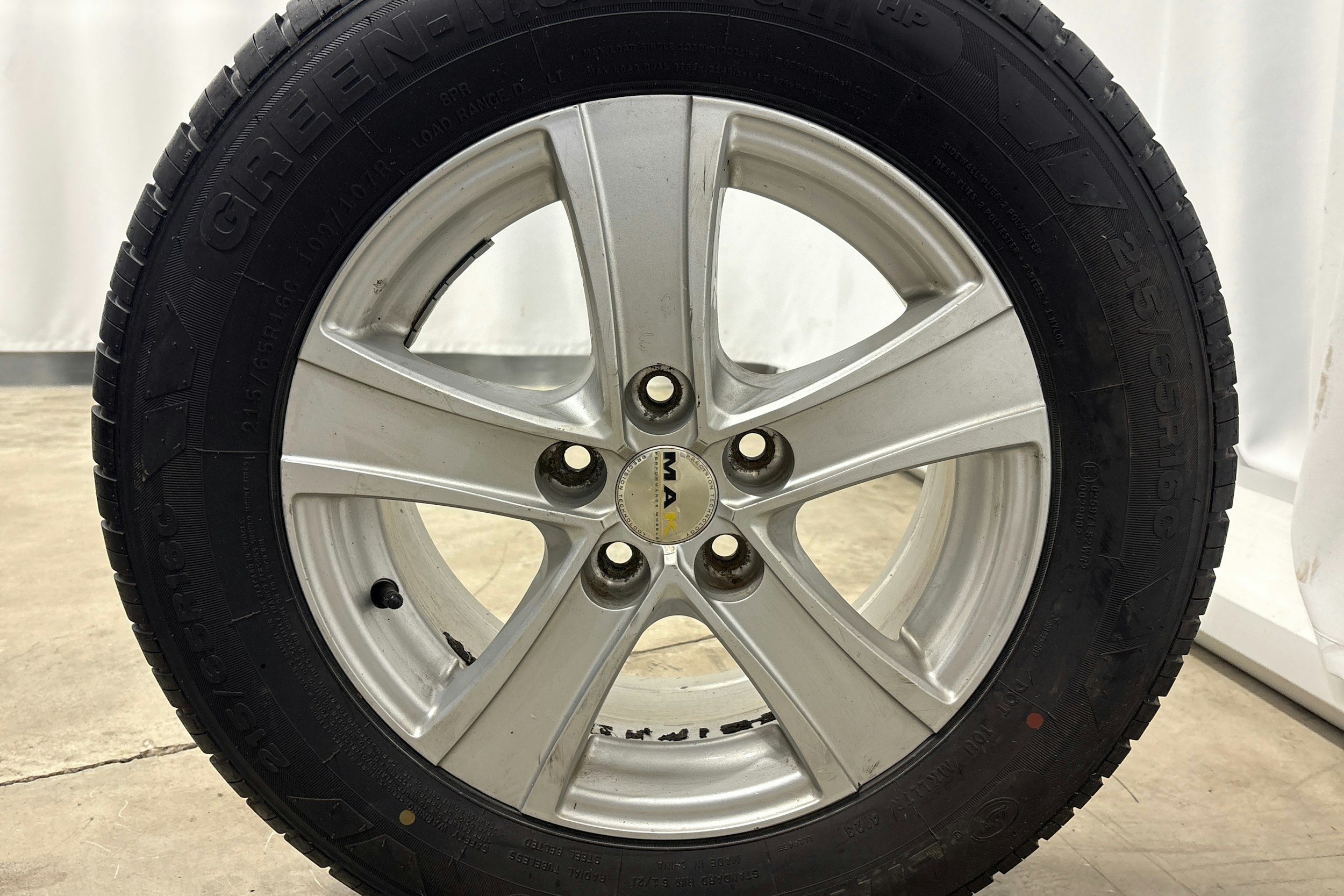 valkoinen Renault Trafic 2018 kuva 23.