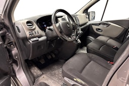 harmaa Renault Trafic 2018 kuva 7.