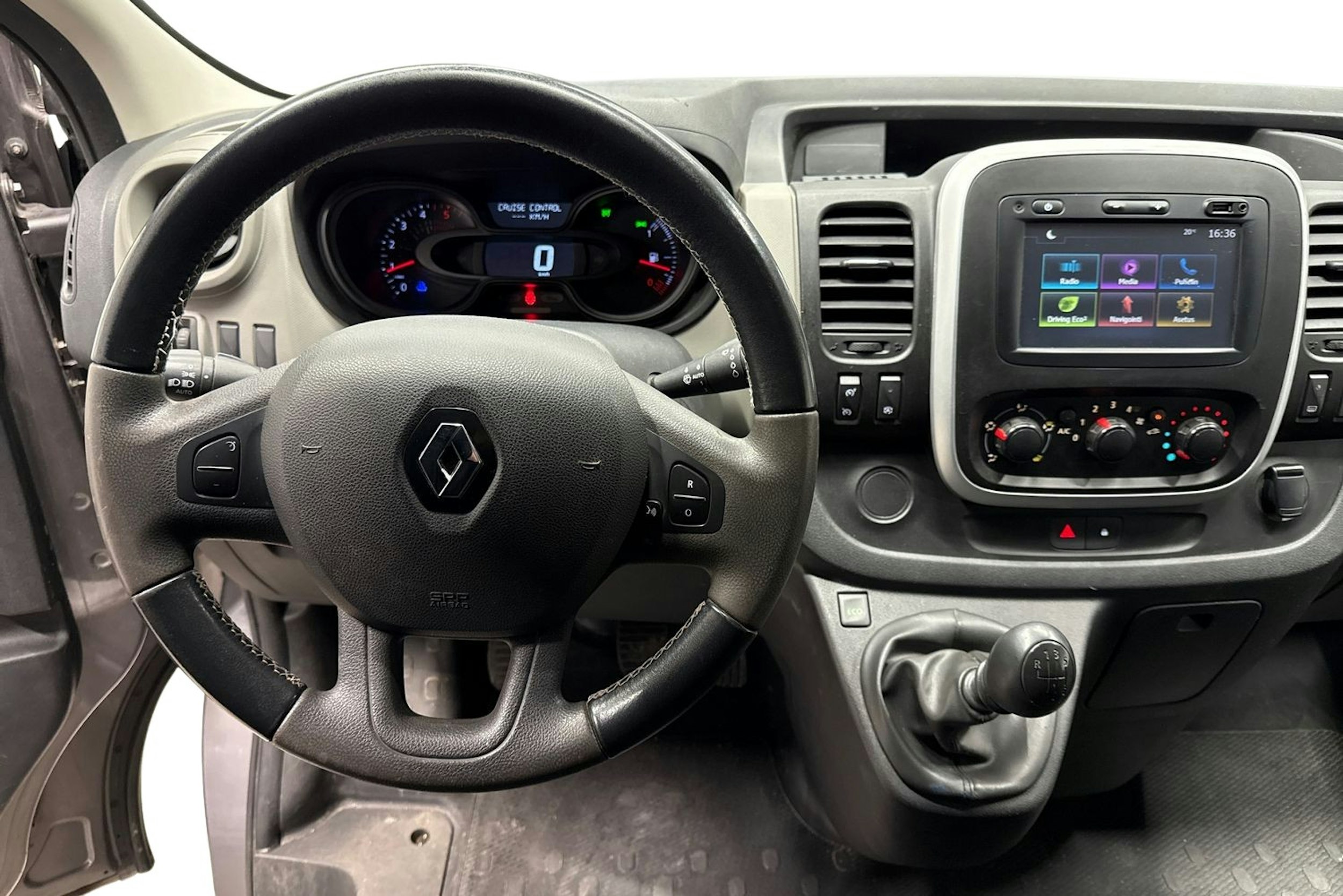 harmaa Renault Trafic 2018 kuva 9.