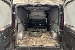 harmaa Renault Trafic 2018 kuva 14.