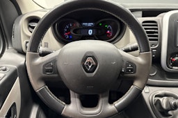 harmaa Renault Trafic 2018 kuva 18.