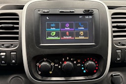 harmaa Renault Trafic 2018 kuva 19.