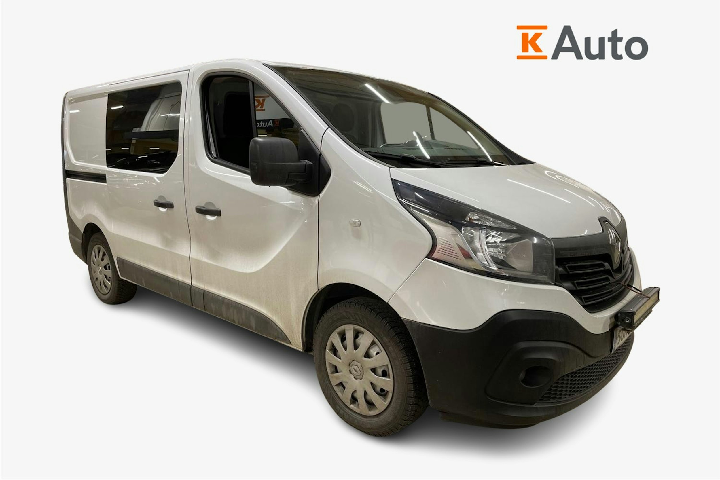valkoinen Renault Trafic 2018 kuva 1.