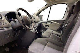 valkoinen Renault Trafic 2018 kuva 8.