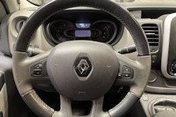 valkoinen Renault Trafic 2018 kuva 32.