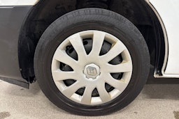 Valkoinen Renault Trafic 2019 kuva 11.