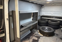 Valkoinen Renault Trafic 2019 kuva 15.