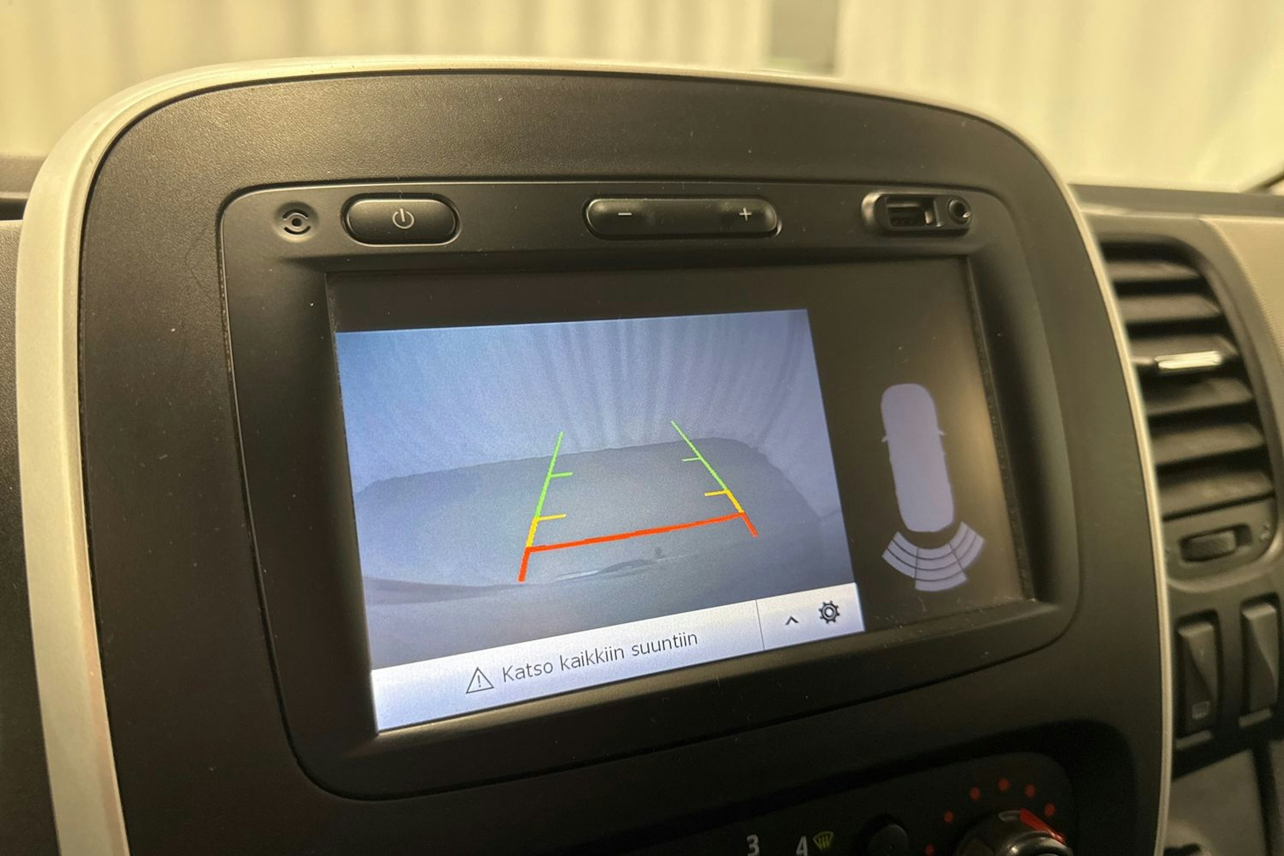 ruskea (beige) Renault Trafic 2019 kuva 19.