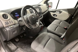 musta Renault Trafic 2019 kuva 7.