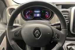 musta Renault Trafic 2019 kuva 9.