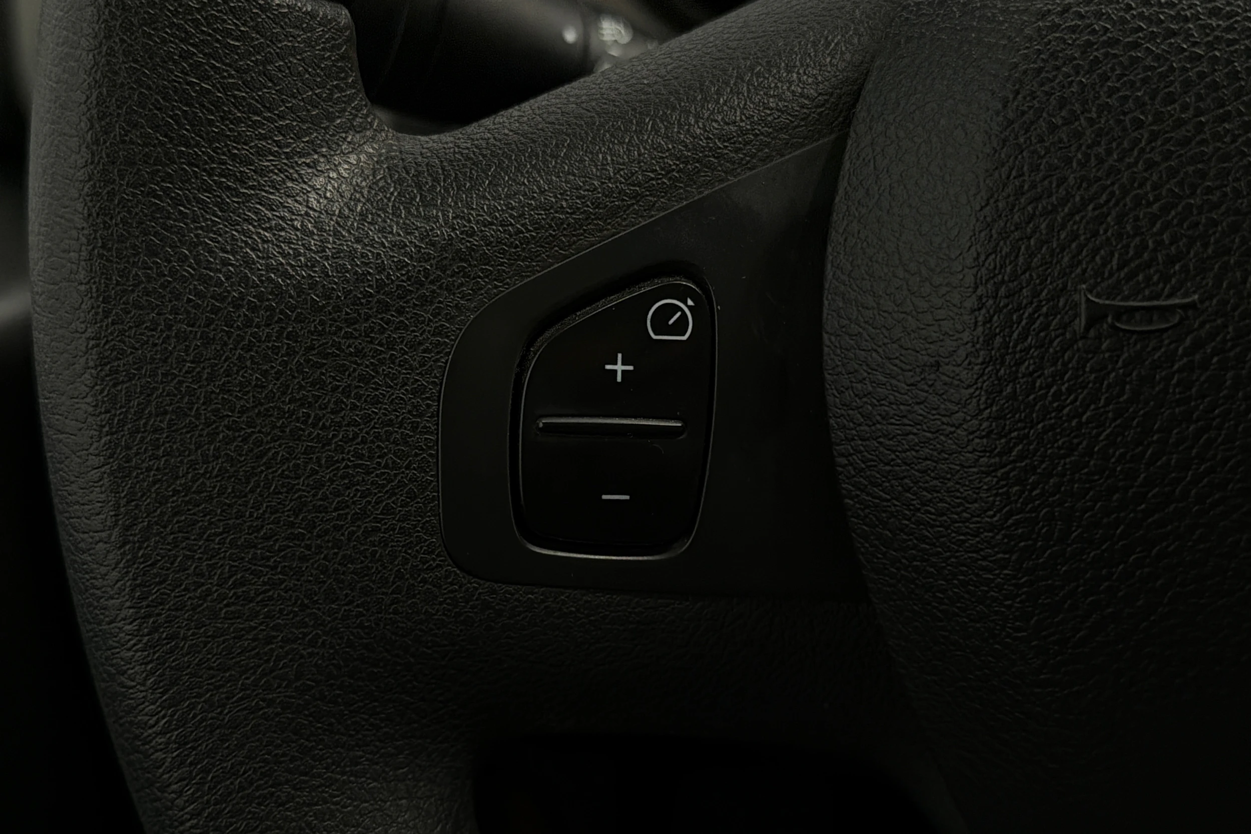 harmaa Renault Trafic 2019 kuva 13.