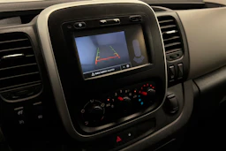 harmaa Renault Trafic 2019 kuva 17.