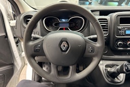 Valkoinen Renault Trafic 2020 kuva 15.