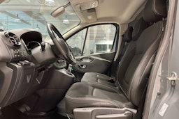 Harmaa Renault Trafic 2020 kuva 8.