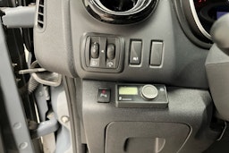 Harmaa Renault Trafic 2020 kuva 12.