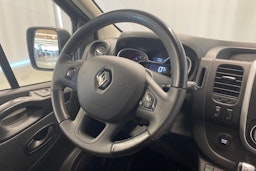 sininen Renault Trafic 2021 kuva 13.