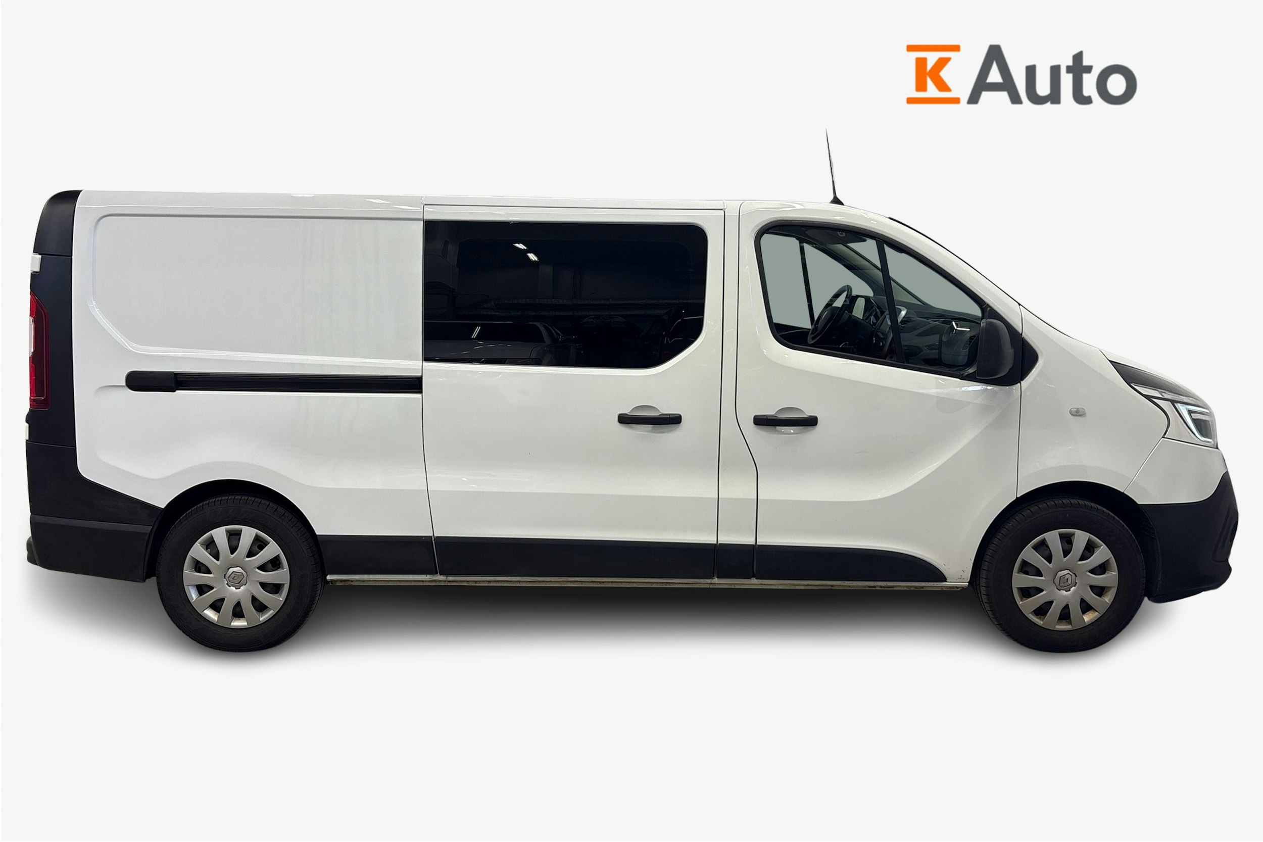 valkoinen Renault Trafic 2021 kuva 5.