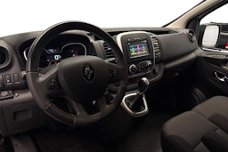 valkoinen Renault Trafic 2021 kuva 7.