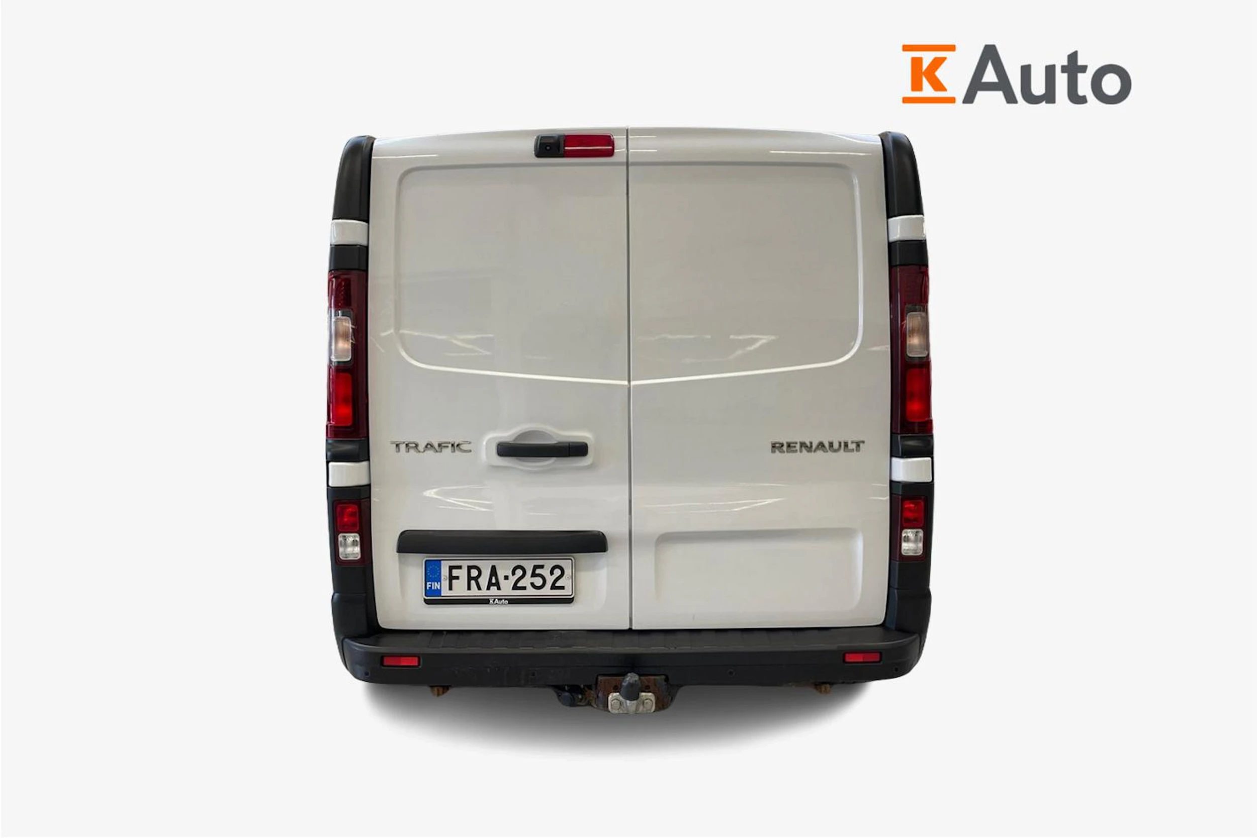 valkoinen Renault Trafic 2021 kuva 4.