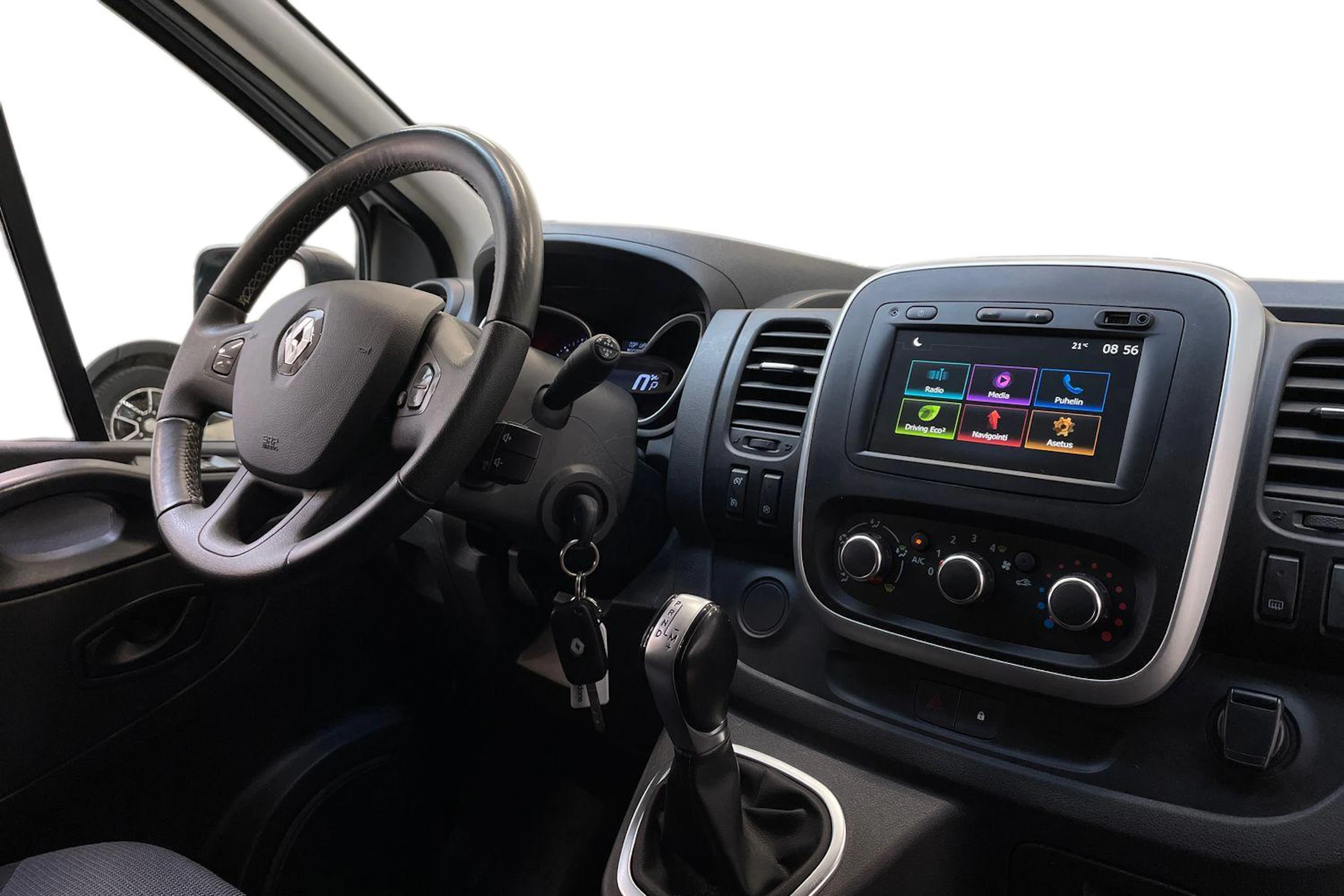 valkoinen Renault Trafic 2021 kuva 9.