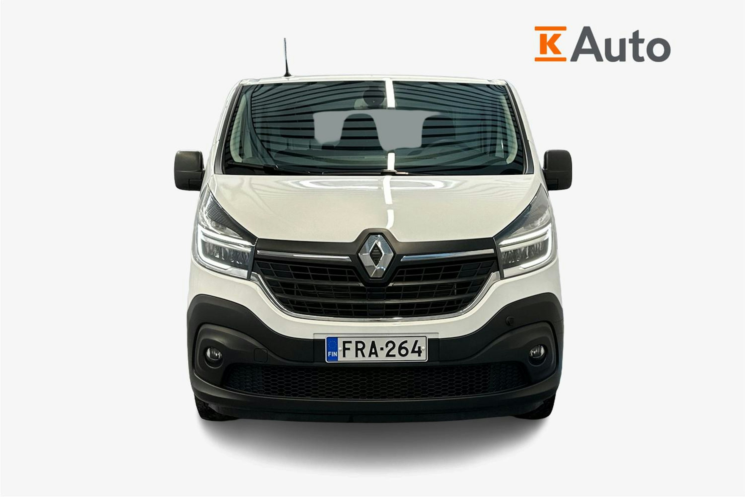 valkoinen Renault Trafic 2021 kuva 5.